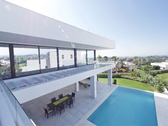 5 bedrooms villa in New Golden Mile, Estepona | Lucía Pou Properties