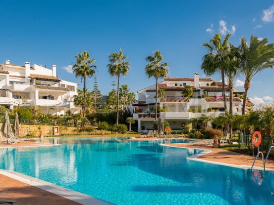Apartamento planta baja con 3 dormitorios a la venta en Monte Paraiso, Marbella Golden Mile | Cleox Inversiones