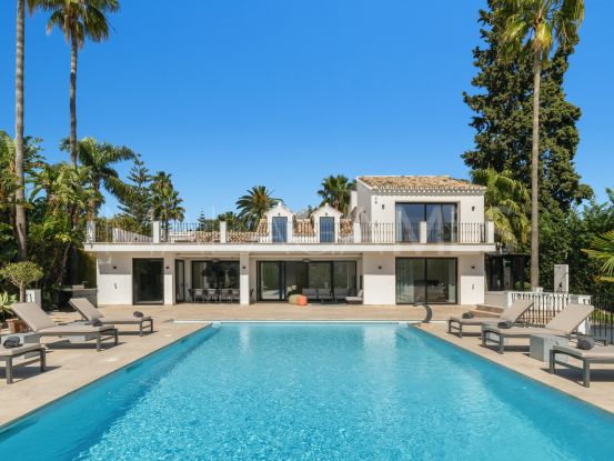 Comprar villa en Parcelas del Golf, Nueva Andalucia | Cleox Inversiones