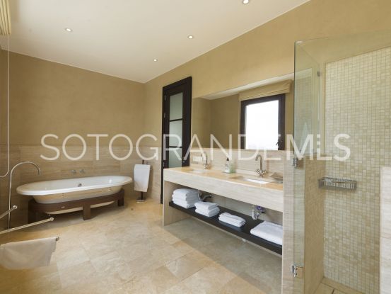 Se vende villa en Zona G, Sotogrande Alto | Noll Sotogrande