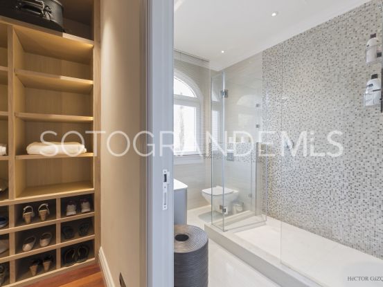 Comprar villa de 7 dormitorios en Zona G, Sotogrande Alto | Noll Sotogrande