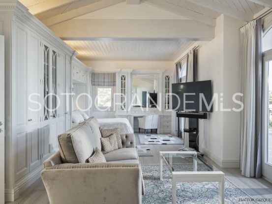 Comprar villa de 7 dormitorios en Zona G, Sotogrande Alto | Noll Sotogrande