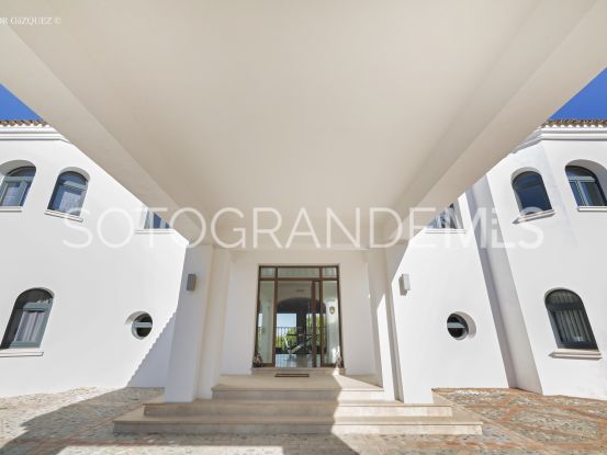 Comprar villa de 7 dormitorios en Zona G, Sotogrande Alto | Noll Sotogrande