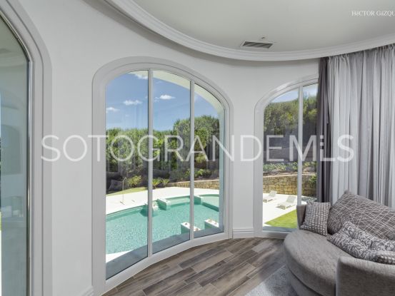 Comprar villa de 7 dormitorios en Zona G, Sotogrande Alto | Noll Sotogrande