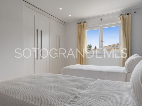 Villa en venta de 7 dormitorios en Reyes y Reinas, Sotogrande Costa | Noll Sotogrande