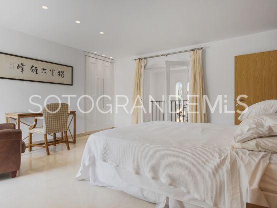 Villa en venta de 7 dormitorios en Reyes y Reinas, Sotogrande Costa | Noll Sotogrande