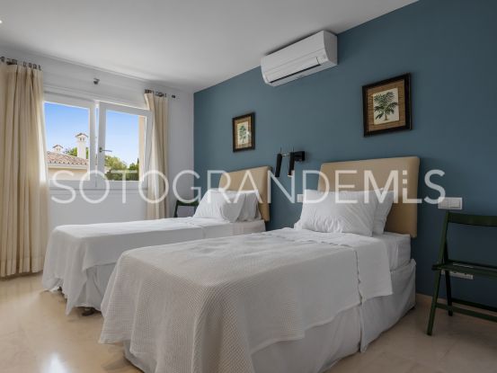 Villa en venta de 7 dormitorios en Reyes y Reinas, Sotogrande Costa | Noll Sotogrande