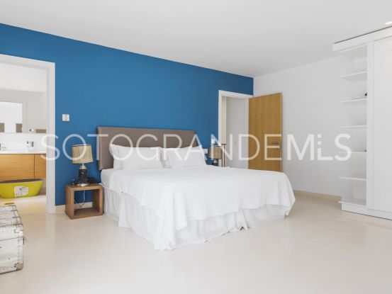 Villa en venta de 7 dormitorios en Reyes y Reinas, Sotogrande Costa | Noll Sotogrande