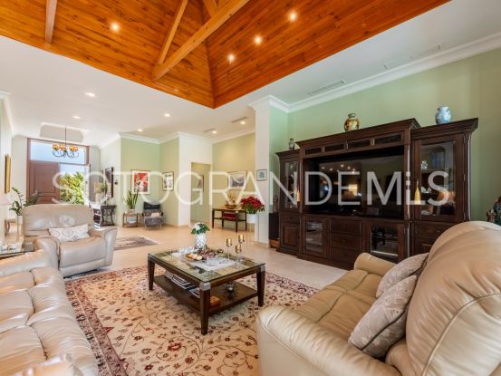 For sale villa in Zona G with 4 bedrooms | Noll Sotogrande