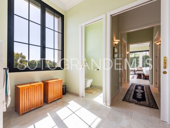 For sale villa in Zona G with 4 bedrooms | Noll Sotogrande