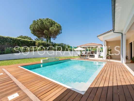 For sale villa in Zona G with 4 bedrooms | Noll Sotogrande