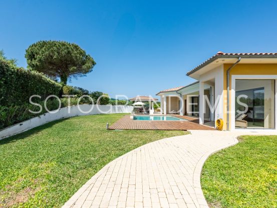 For sale villa in Zona G with 4 bedrooms | Noll Sotogrande