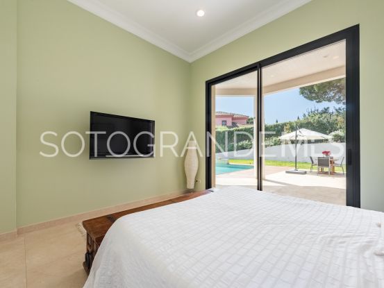 For sale villa in Zona G with 4 bedrooms | Noll Sotogrande