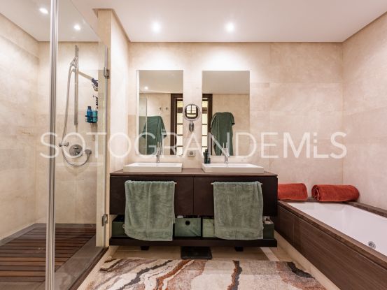 Duplex penthouse for sale in Hacienda de Valderrama | Noll Sotogrande