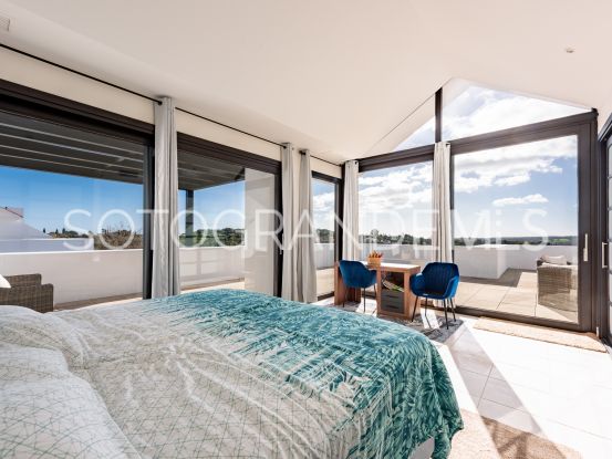 Duplex penthouse for sale in Hacienda de Valderrama | Noll Sotogrande