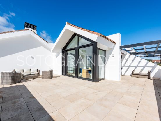 Duplex penthouse for sale in Hacienda de Valderrama | Noll Sotogrande