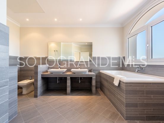 Villa in Zona F for sale | Noll Sotogrande