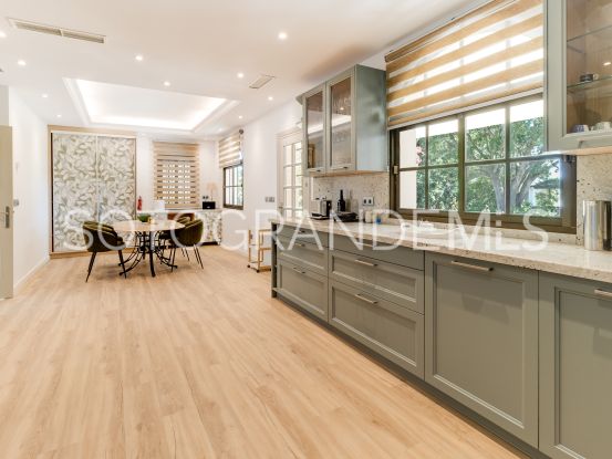 Comprar villa de 6 dormitorios en Zona D | Noll Sotogrande