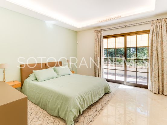 Comprar villa de 6 dormitorios en Zona D | Noll Sotogrande