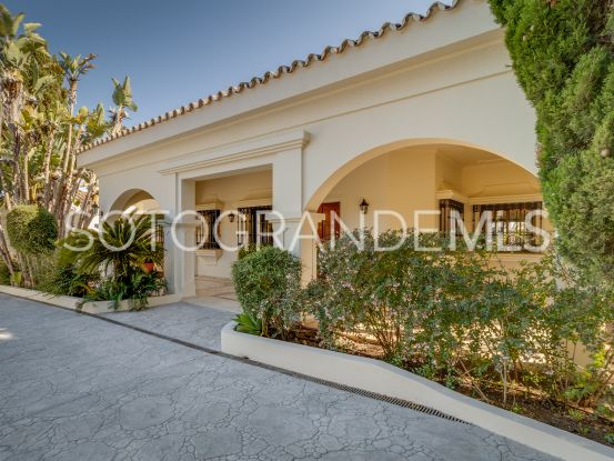 Comprar villa de 6 dormitorios en Zona D | Noll Sotogrande