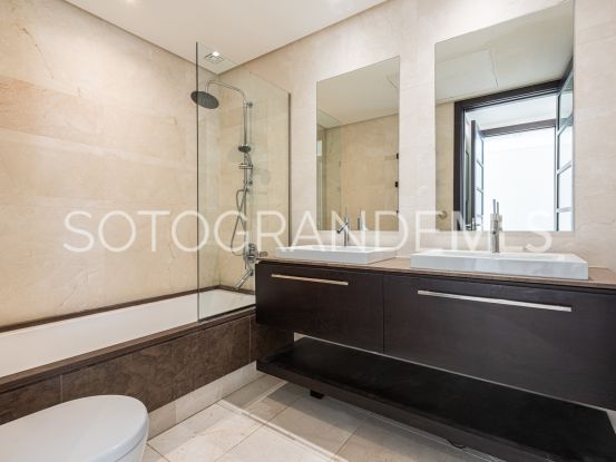 Hacienda de Valderrama 2 bedrooms duplex penthouse for sale | Noll Sotogrande