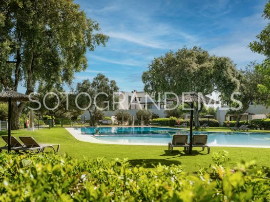 Atico duplex en venta en Hacienda de Valderrama con 4 dormitorios | Noll Sotogrande