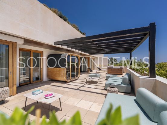 Atico duplex en venta en Hacienda de Valderrama con 4 dormitorios | Noll Sotogrande