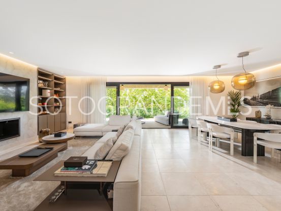 Atico duplex en venta en Hacienda de Valderrama con 4 dormitorios | Noll Sotogrande