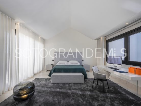 Atico duplex en venta en Hacienda de Valderrama con 4 dormitorios | Noll Sotogrande