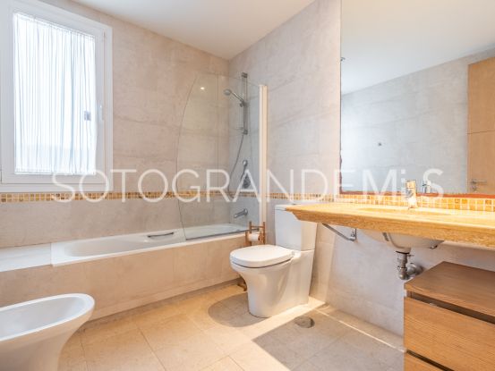 Ribera del Marlin, Marina de Sotogrande, apartamento planta baja con 3 dormitorios | Noll Sotogrande