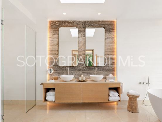 Se vende villa en Zona L con 5 dormitorios | Noll Sotogrande