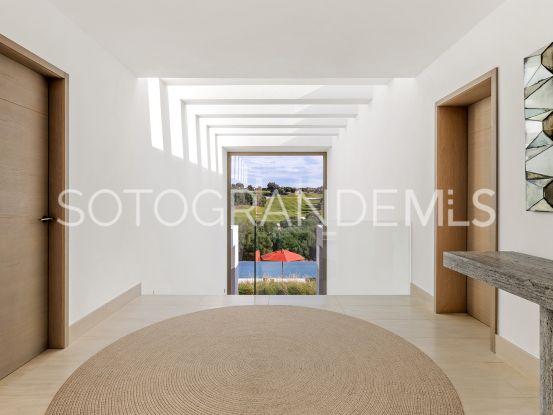 Se vende villa en Zona L con 5 dormitorios | Noll Sotogrande