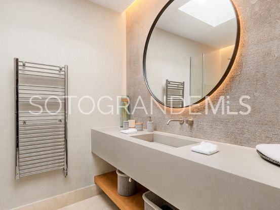 Se vende villa en Zona L con 5 dormitorios | Noll Sotogrande