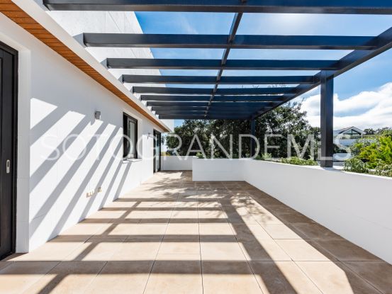 Duplex penthouse for sale in Hacienda de Valderrama with 4 bedrooms | Noll Sotogrande