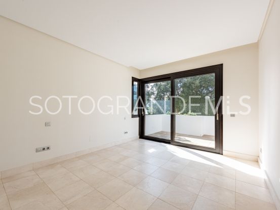 Duplex penthouse for sale in Hacienda de Valderrama with 4 bedrooms | Noll Sotogrande