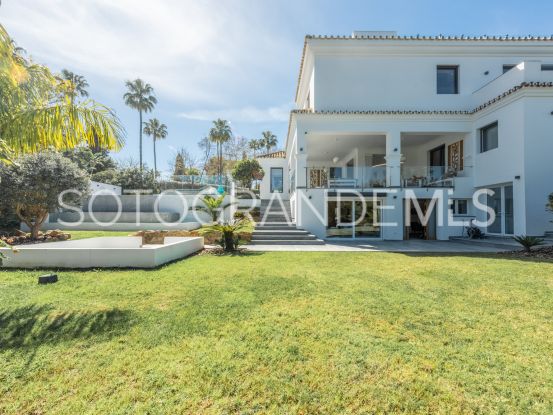 Se vende villa en Reyes y Reinas con 6 dormitorios | Noll Sotogrande