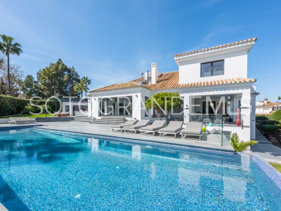 Se vende villa en Reyes y Reinas con 6 dormitorios | Noll Sotogrande