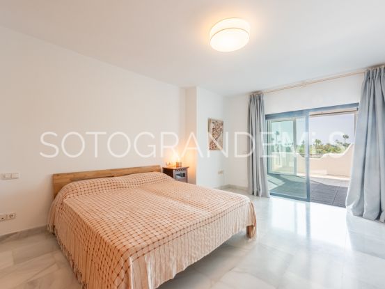 For sale duplex penthouse in El Polo de Sotogrande with 4 bedrooms | Noll Sotogrande