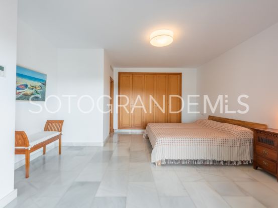 For sale duplex penthouse in El Polo de Sotogrande with 4 bedrooms | Noll Sotogrande