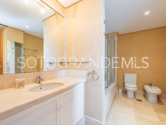 For sale duplex penthouse in El Polo de Sotogrande with 4 bedrooms | Noll Sotogrande