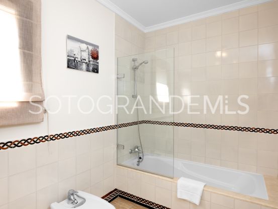 Zona F, Sotogrande Alto, villa en venta de 4 dormitorios | Noll Sotogrande