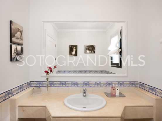 Zona F, Sotogrande Alto, villa en venta de 4 dormitorios | Noll Sotogrande