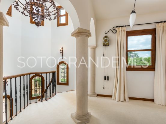 For sale 6 bedrooms villa in Zona F | Noll Sotogrande