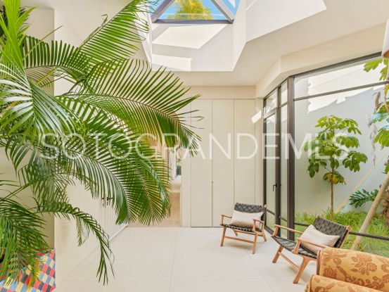 Villa en venta en Zona G de 6 dormitorios | Noll Sotogrande