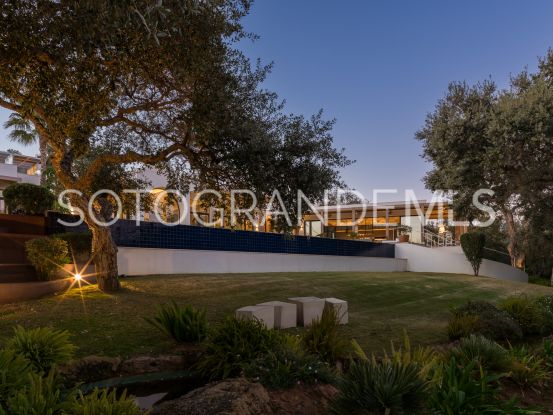 Villa en venta en Zona G de 6 dormitorios | Noll Sotogrande