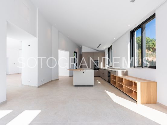 Zona F 5 bedrooms villa for sale | Noll Sotogrande