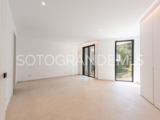 Zona F 5 bedrooms villa for sale | Noll Sotogrande