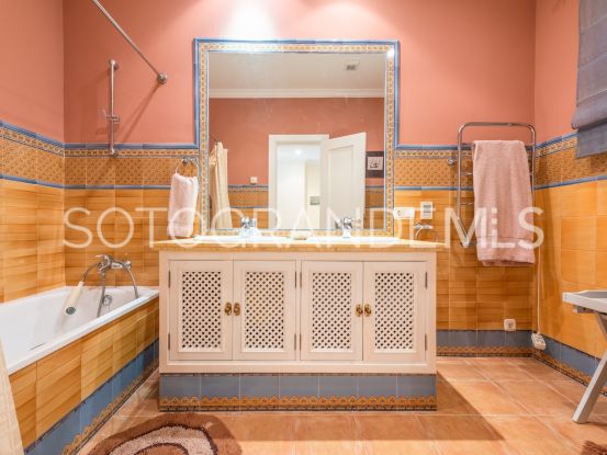 Villa in Zona F | Noll Sotogrande