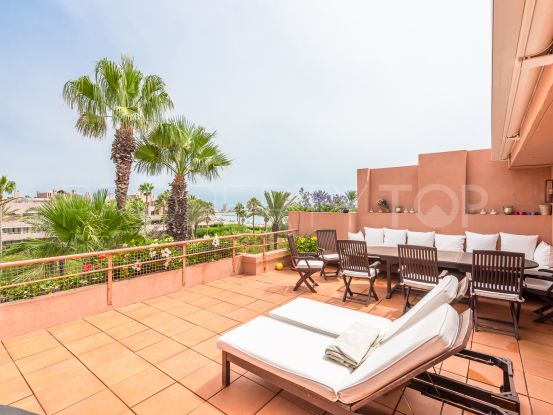 Duplex penthouse with 4 bedrooms in Apartamentos Playa, Sotogrande | Noll Sotogrande