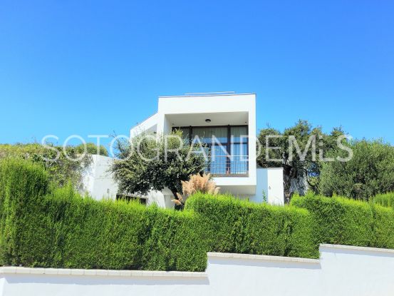Villa for sale in Torreguadiaro with 4 bedrooms | Noll Sotogrande